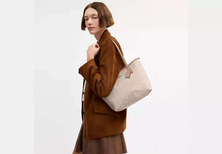 Medium City Tote Bag