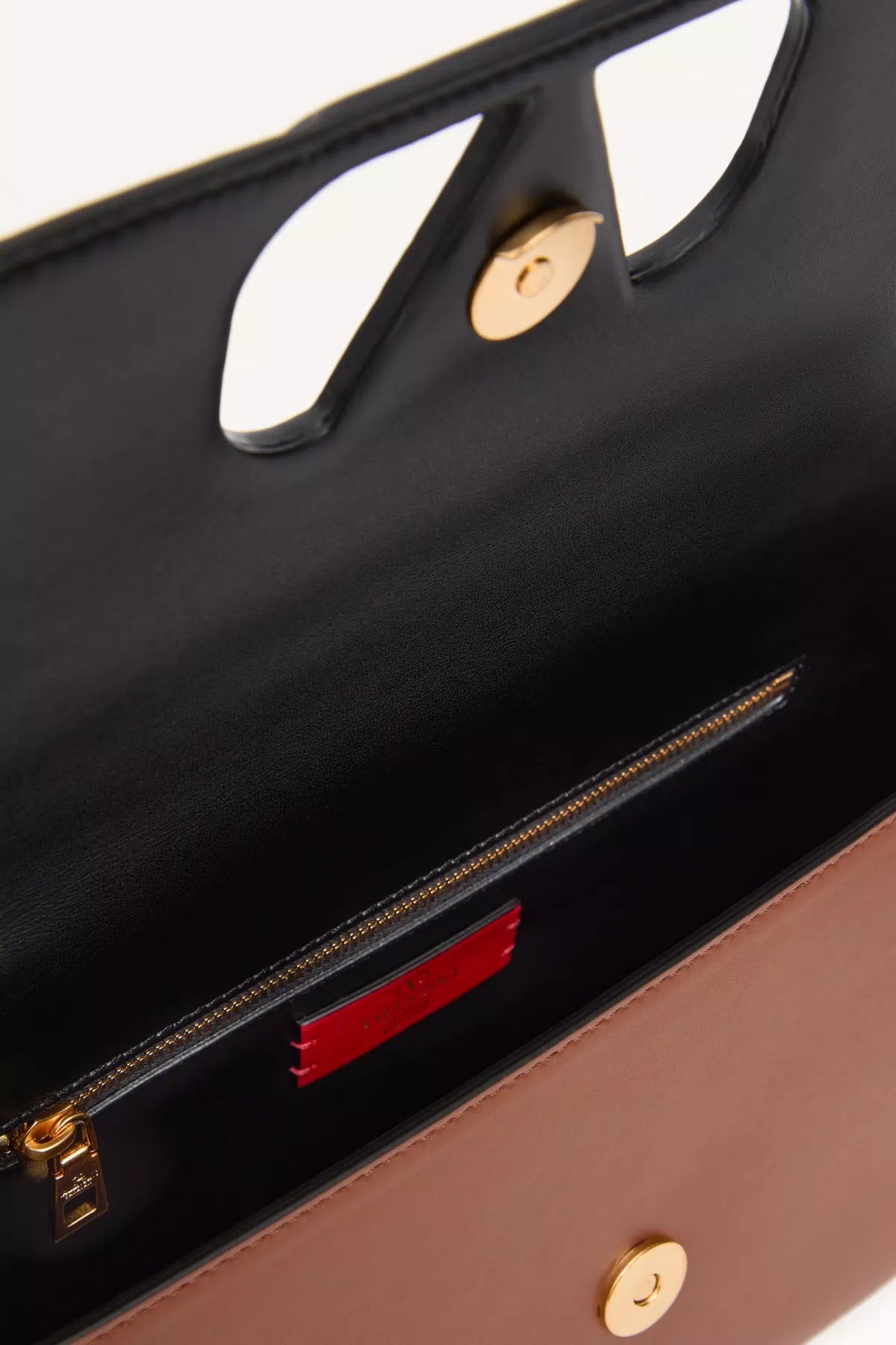 Fill me in shoulder bag in calfskin