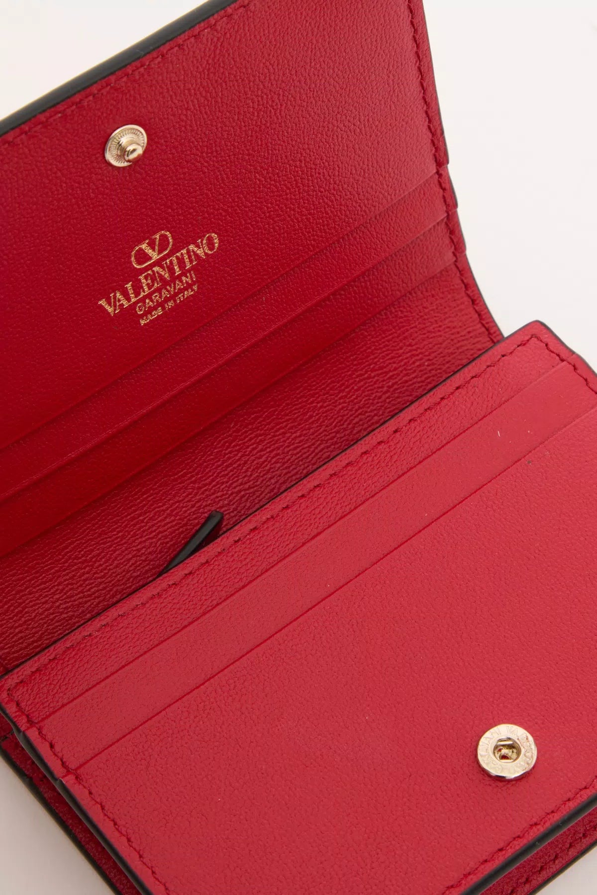 Small vlogo wallet in calfskin