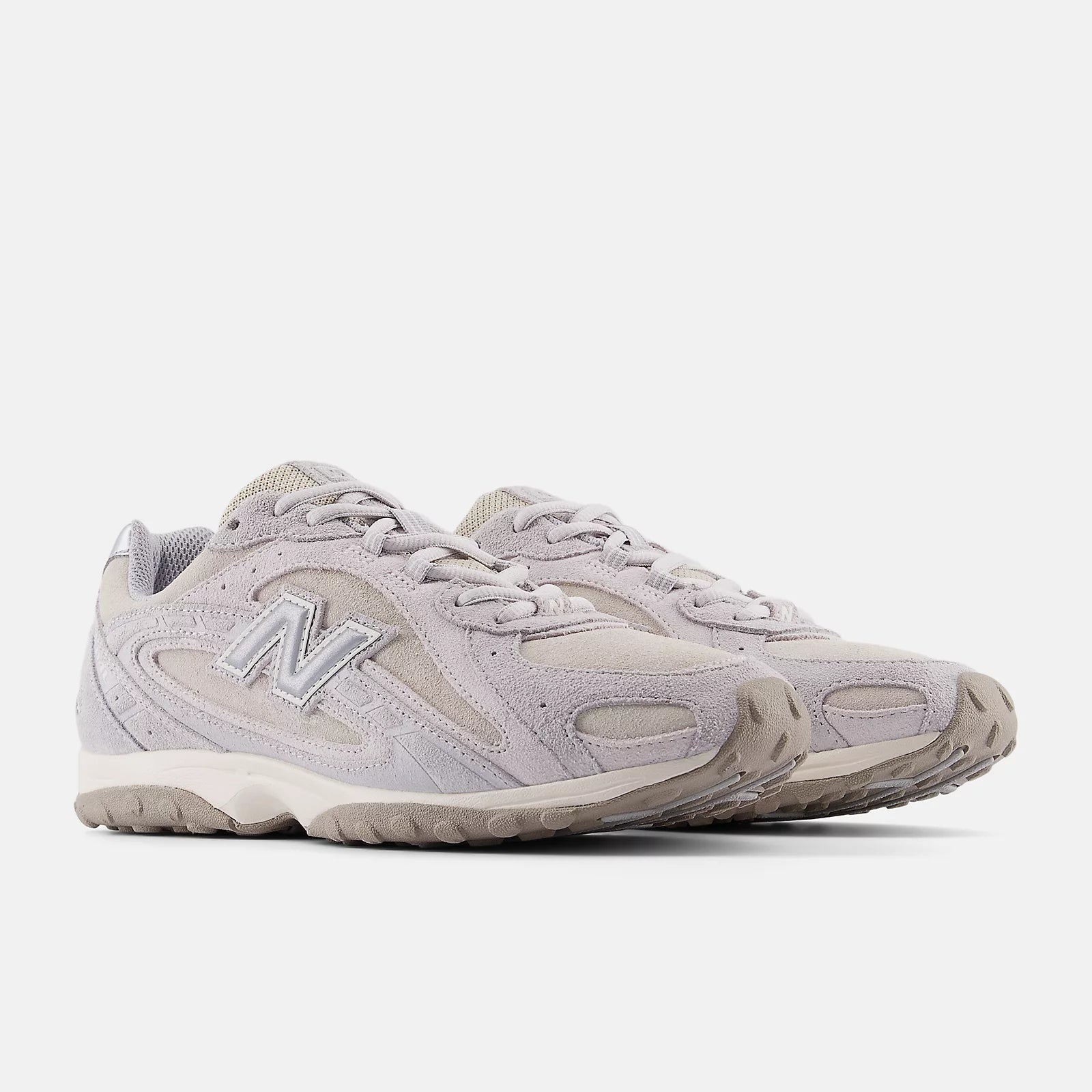 New Balance 204L