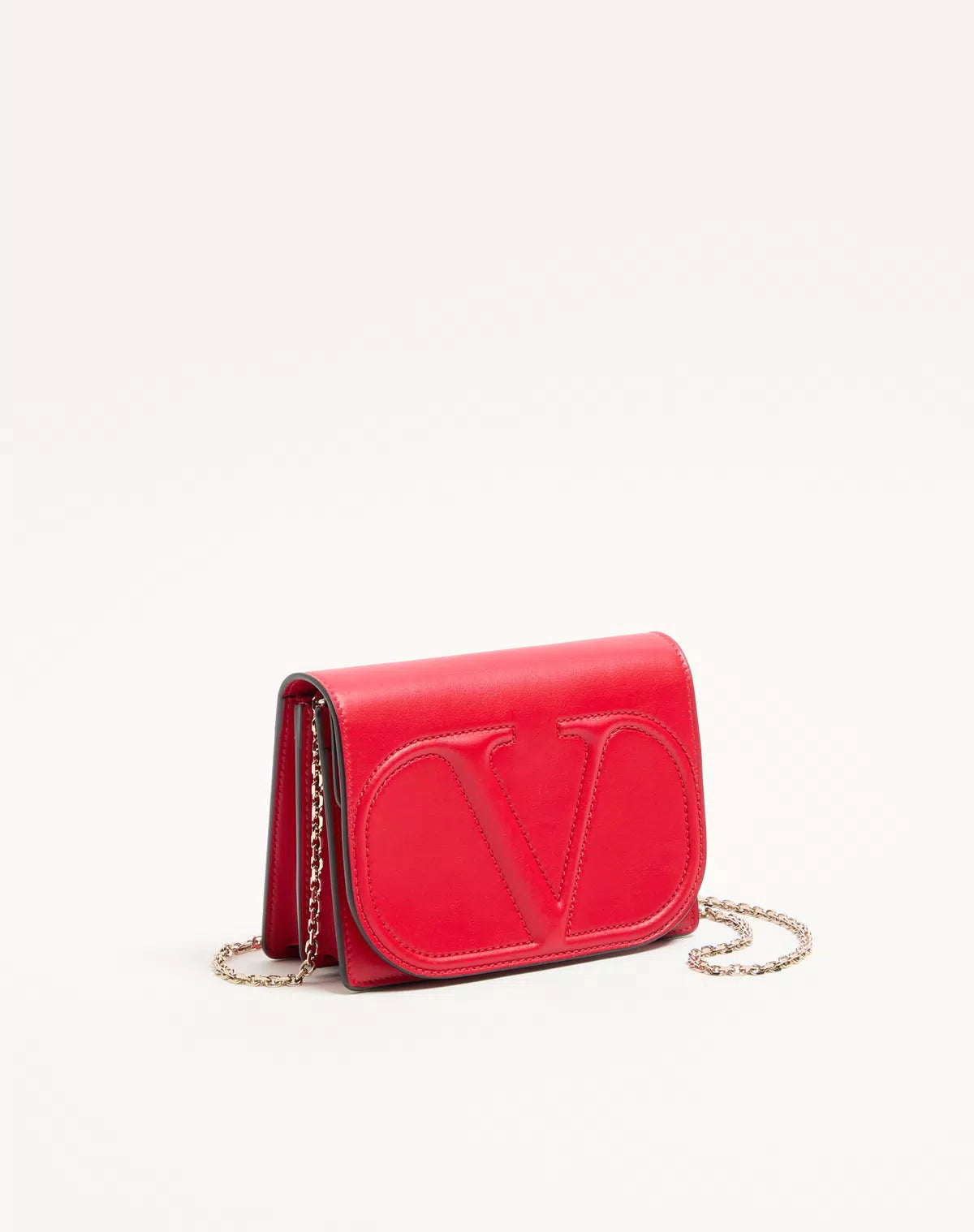Pouch with vlogo walk calfskin chain