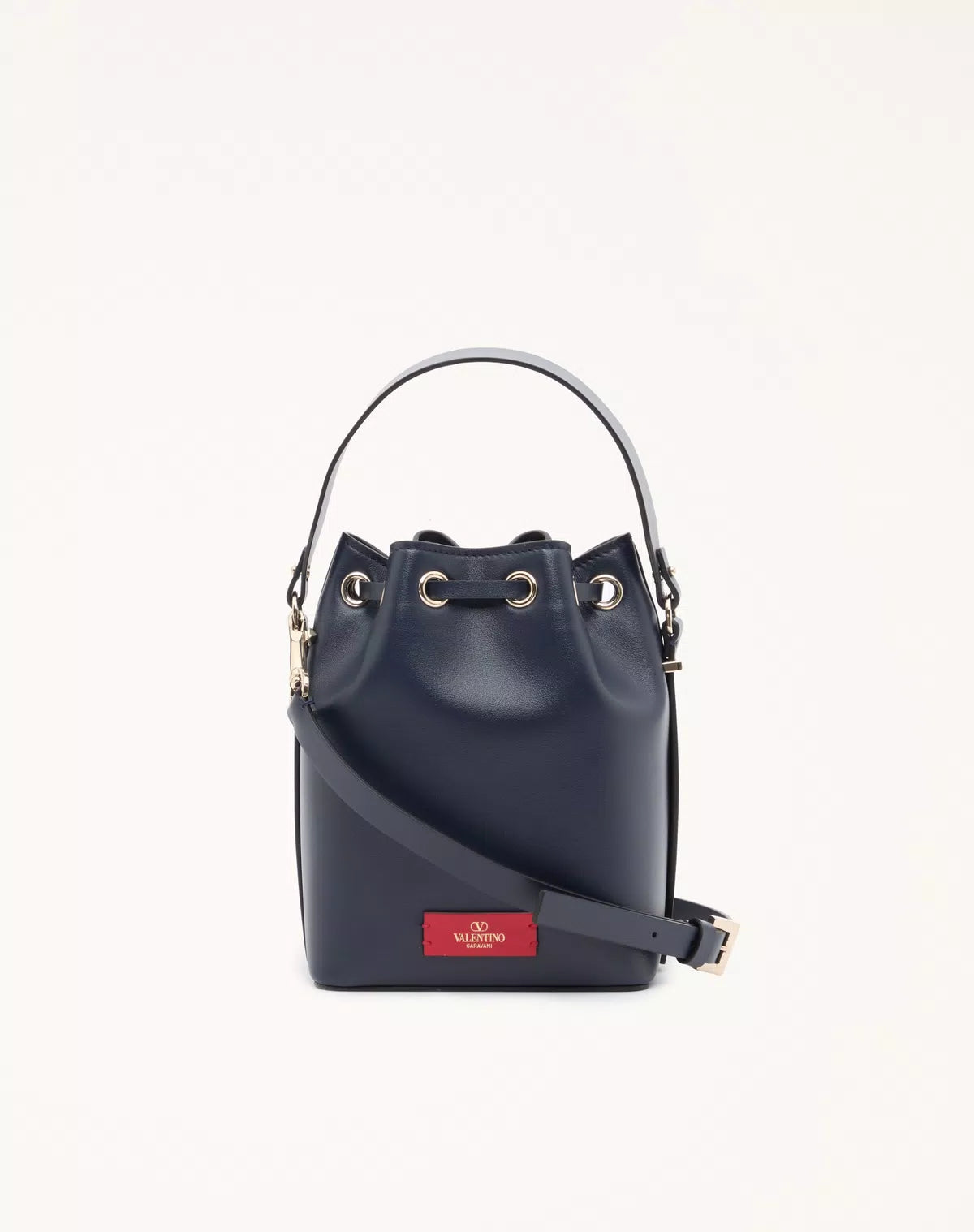 Vlogo walk bucket bag in calfskin