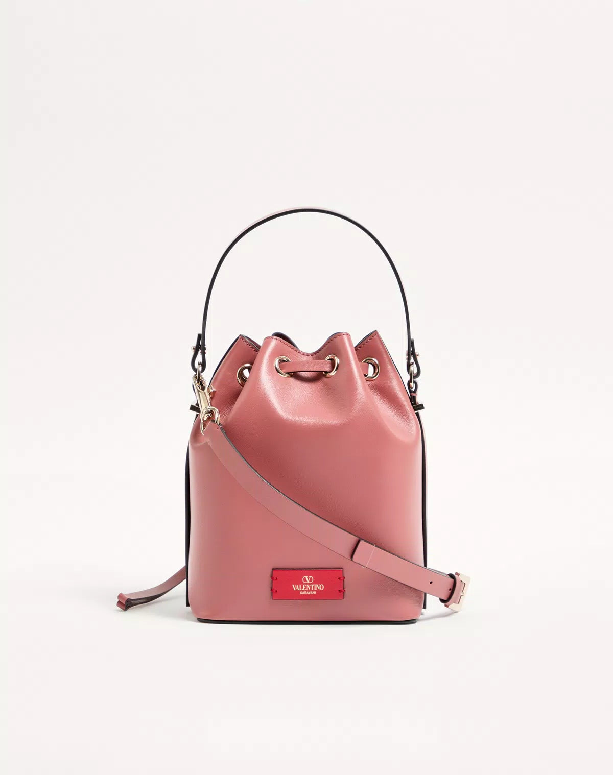 Vlogo walk bucket bag in calfskin