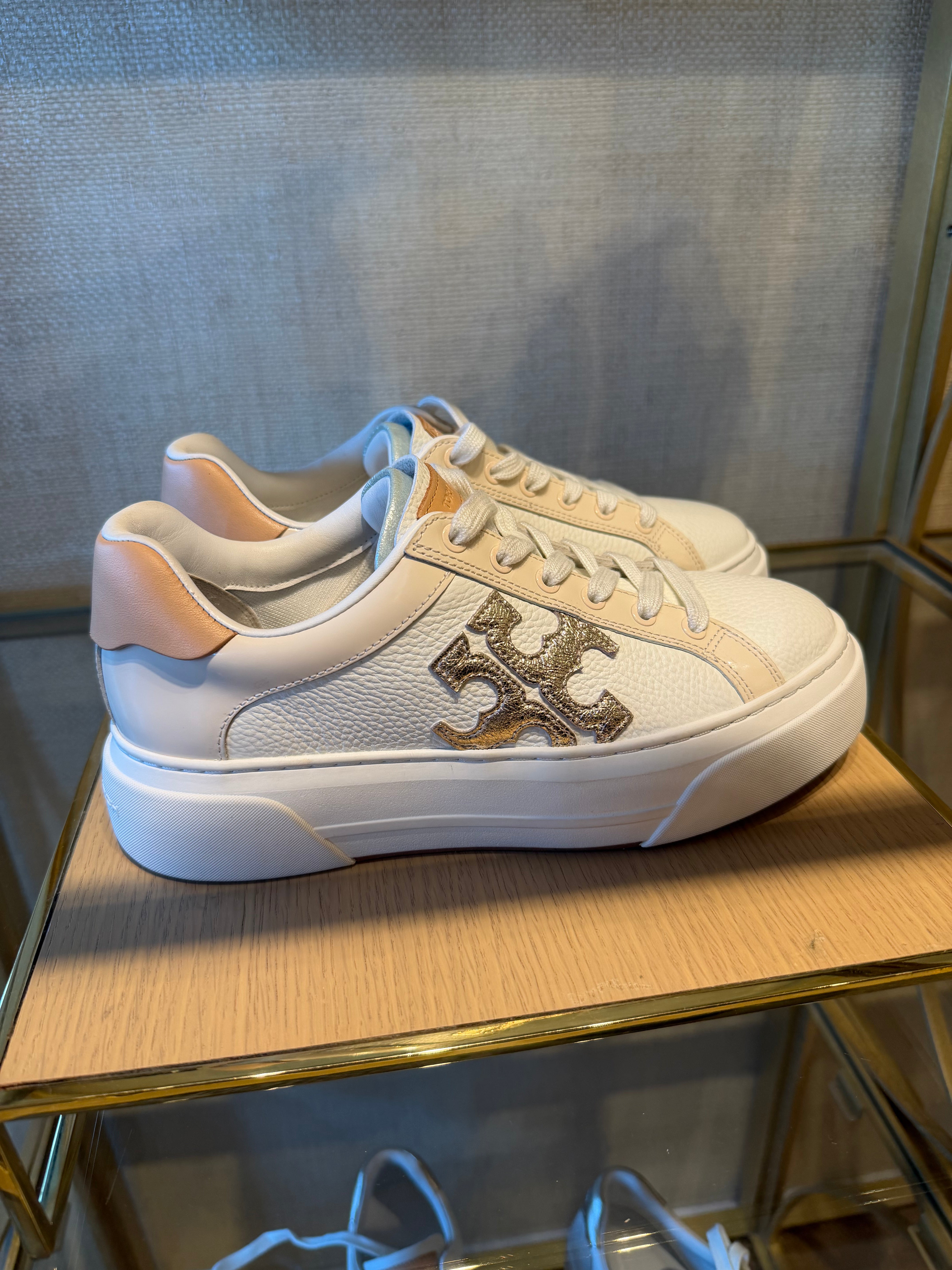 Color Block Platform