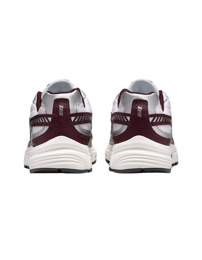 Nike Initiator