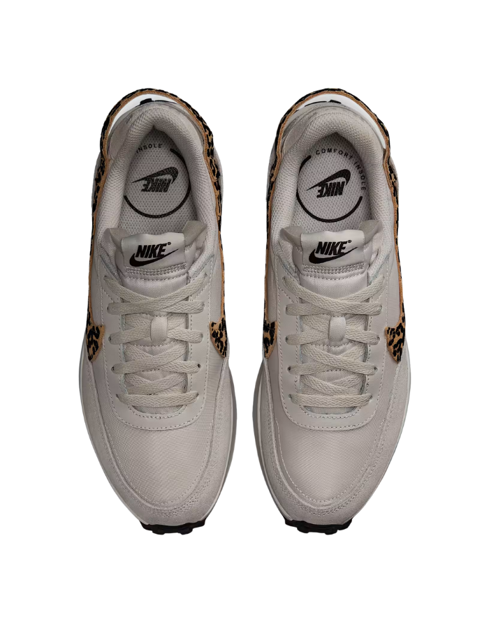 Nike Waffle Debut