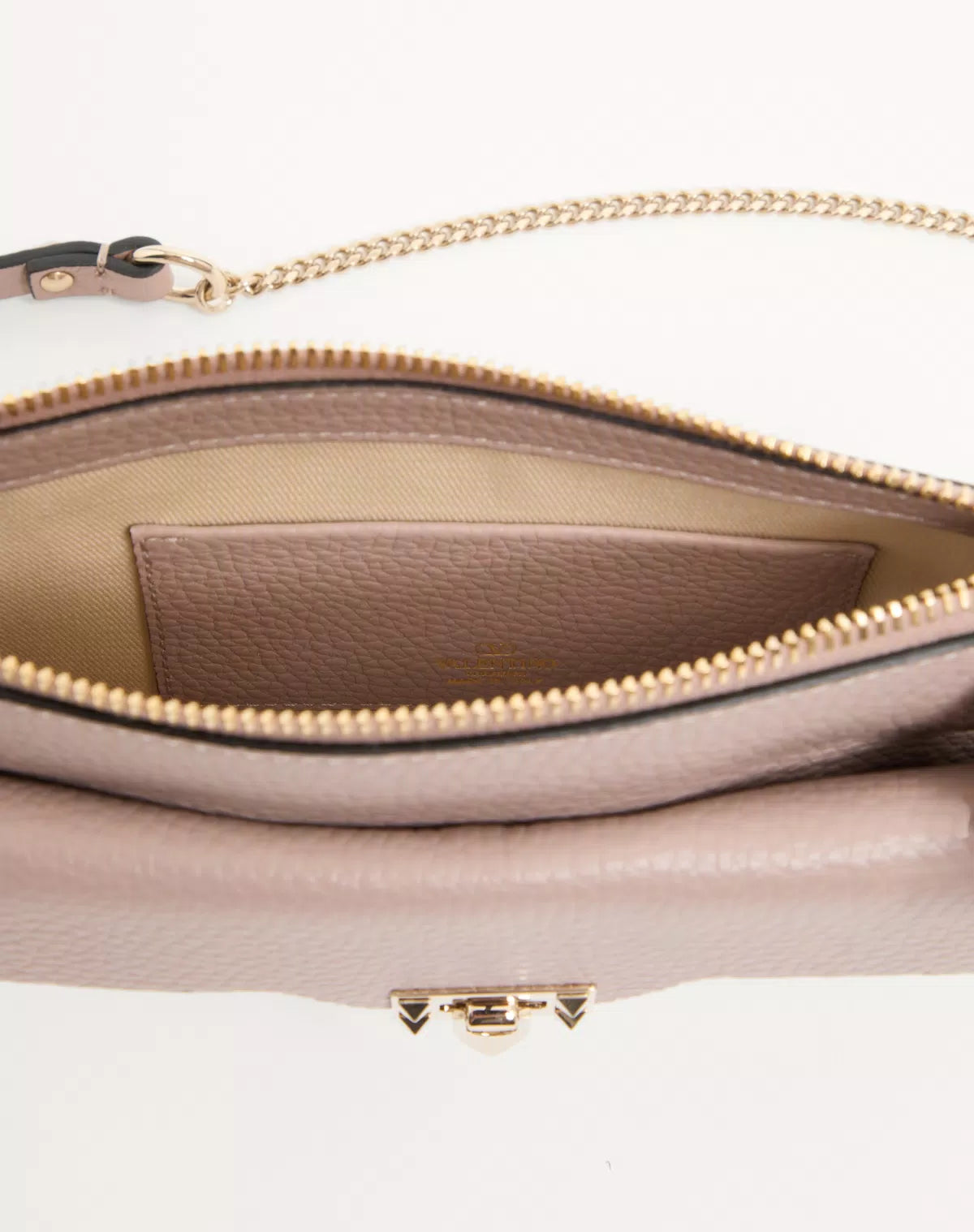 Rockstud chain pouch in grainy calfskin
