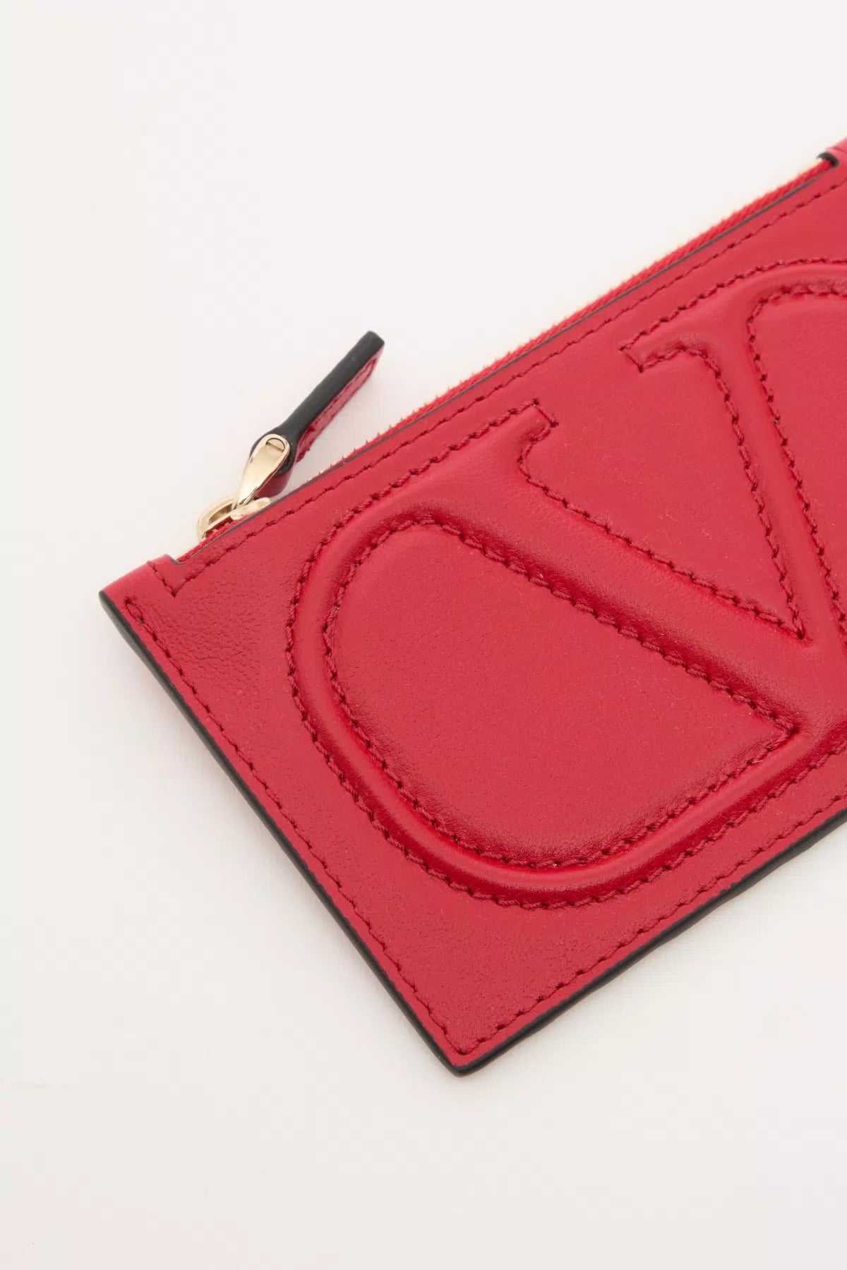 Vlogo walk zipper card holder in calfskin