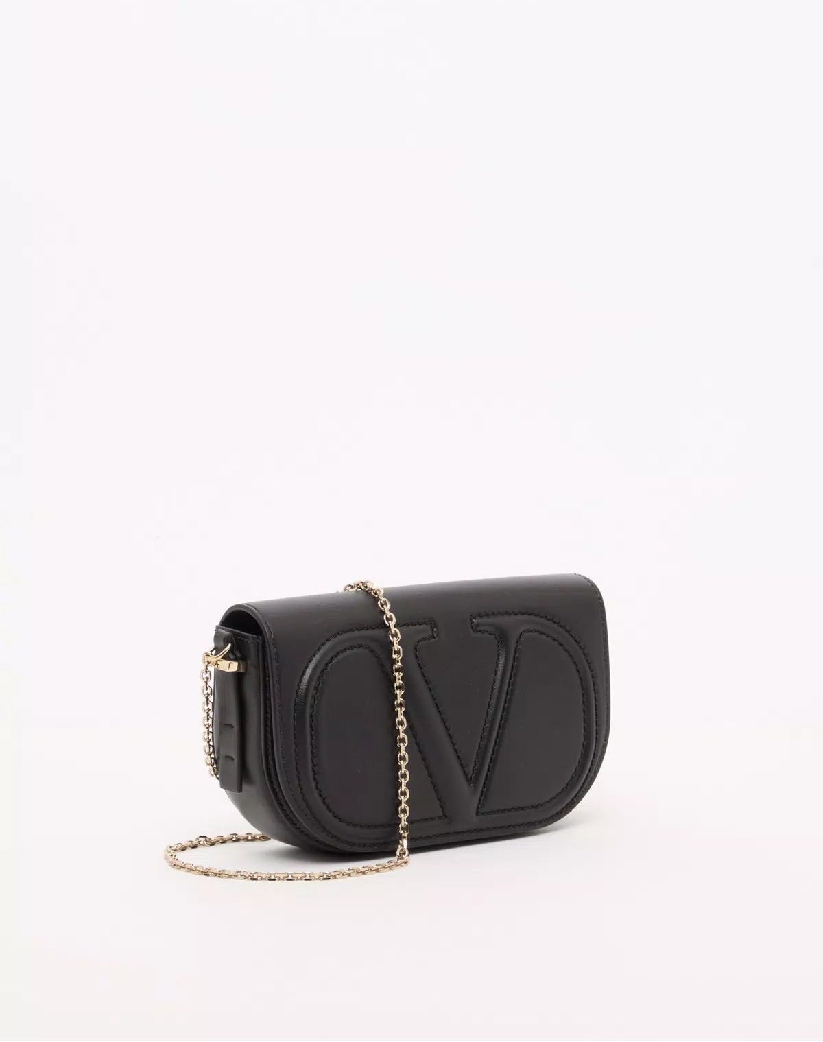 Vlogo walk chain pouch in calfskin