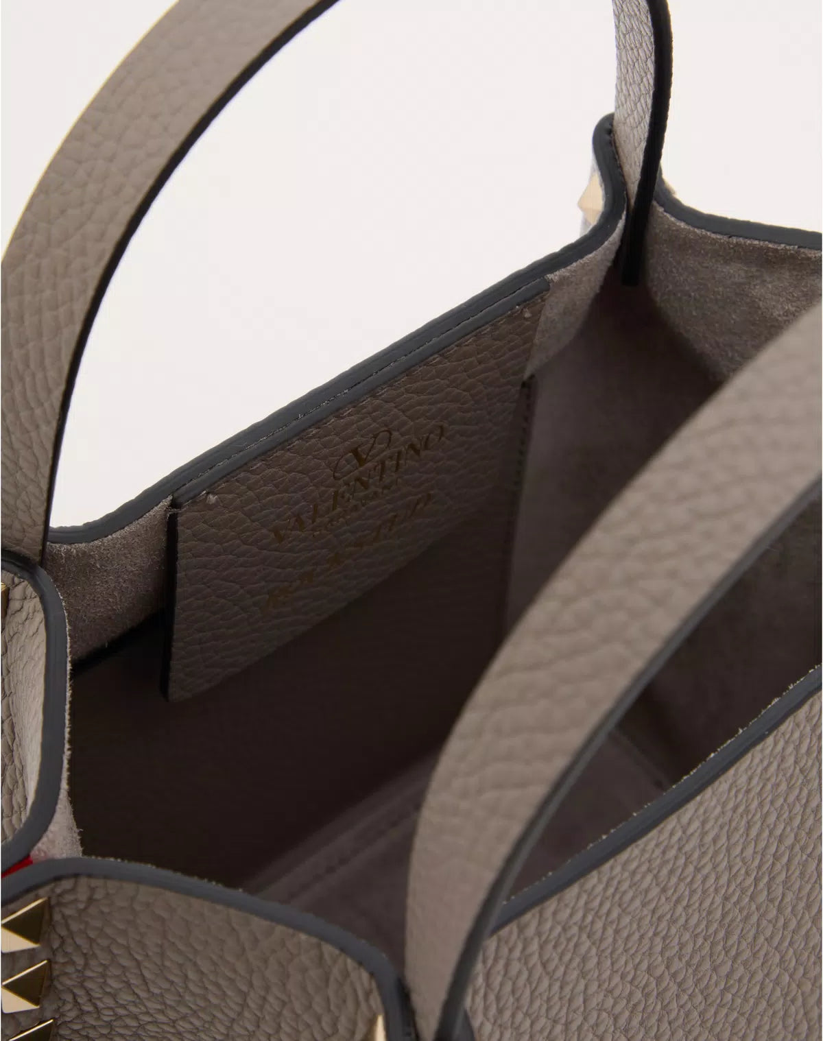 Rockstud small shopping bag in grainy calfskin