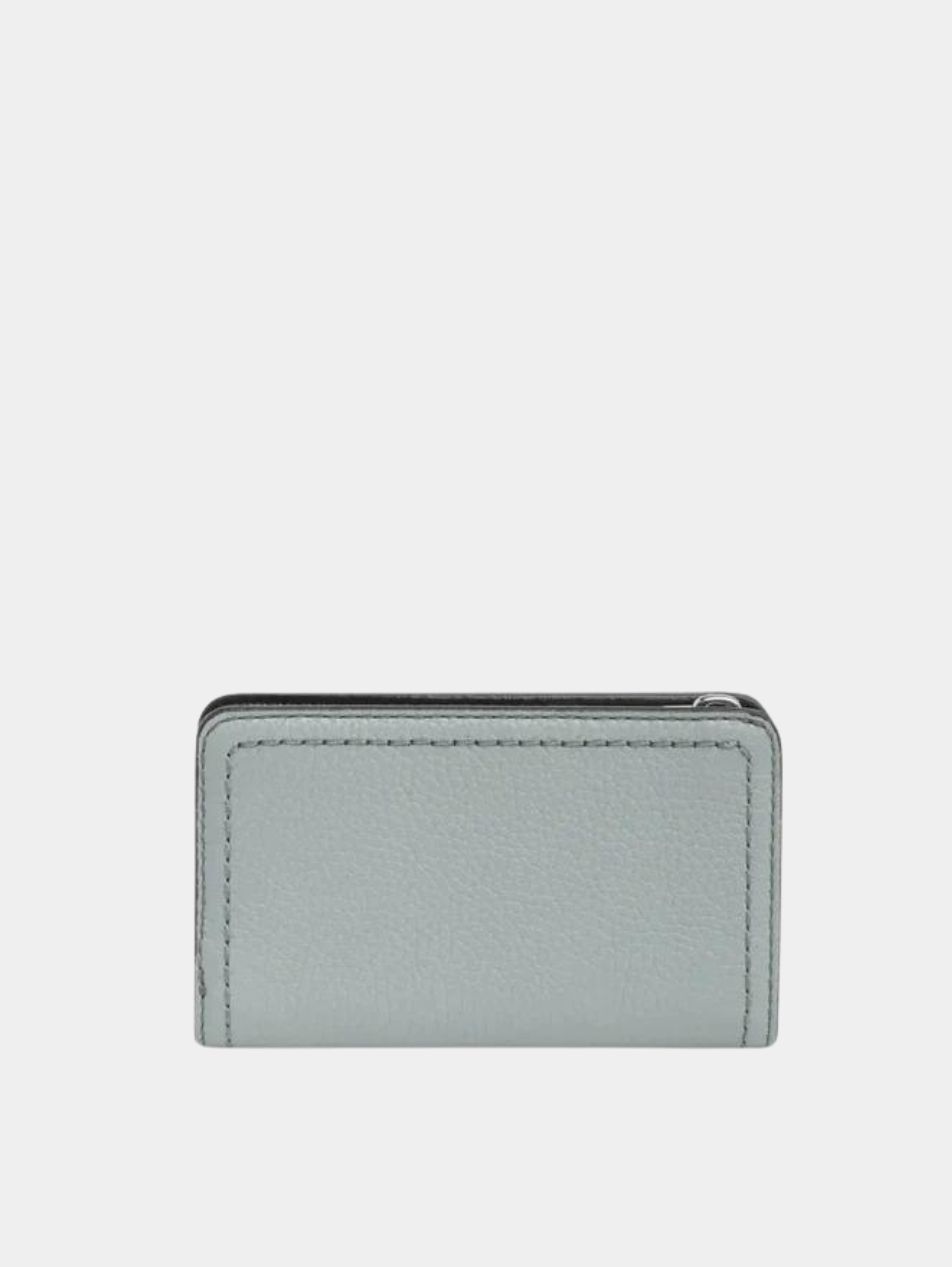 Cartera compacta con cremallera y pespuntes