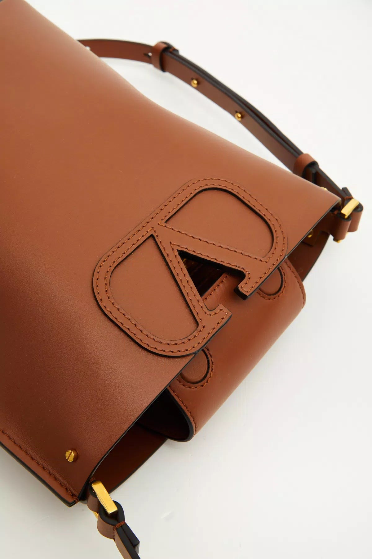 Fill me small calfskin bucket bag