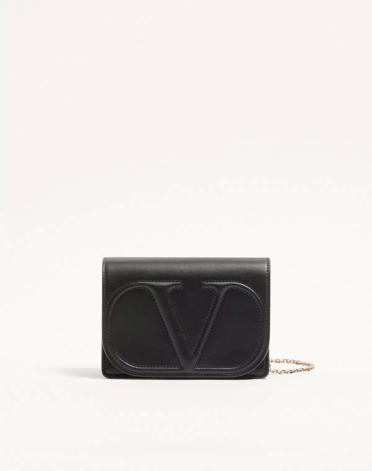Pouch with vlogo walk calfskin chain