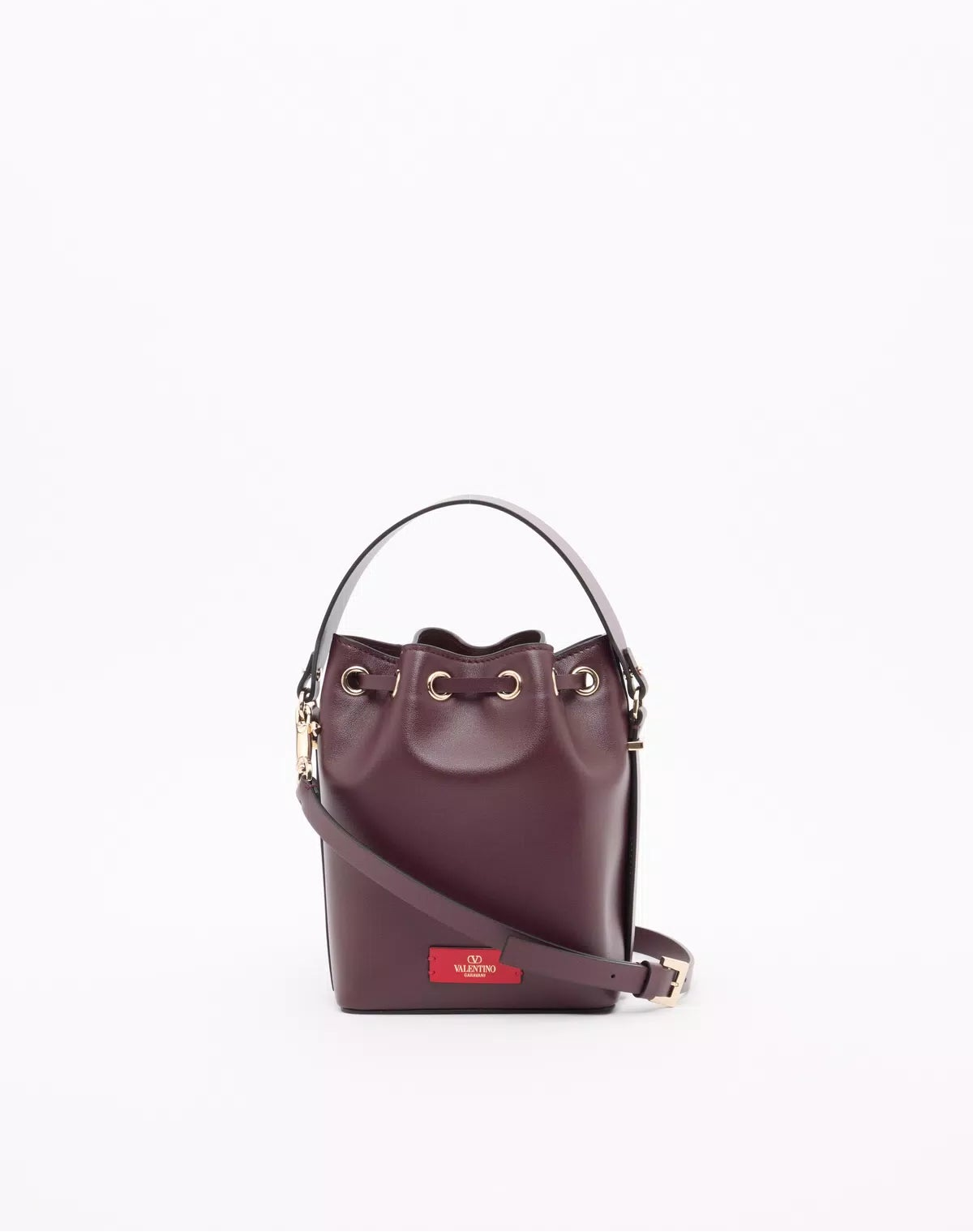 Vlogo walk bucket bag in calfskin