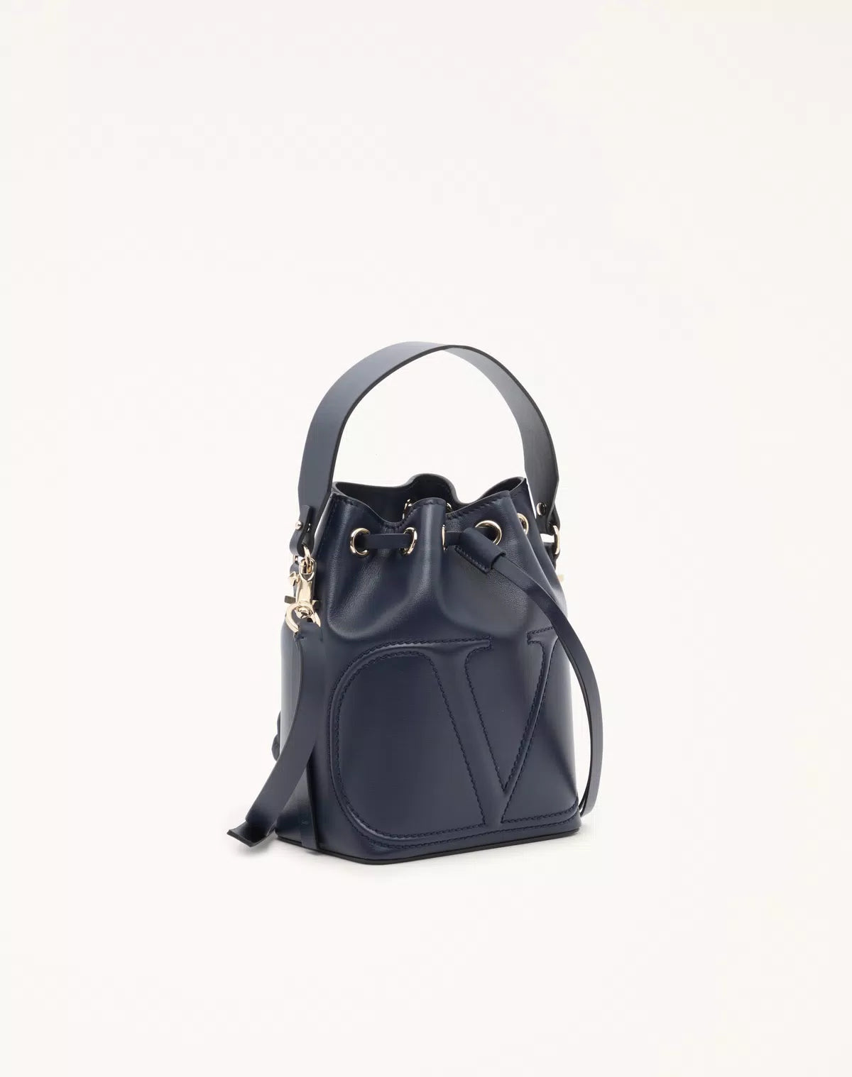 Vlogo walk bucket bag in calfskin