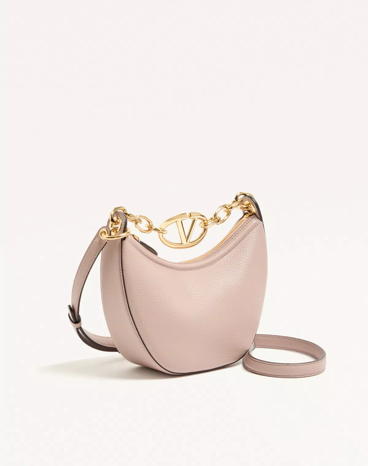Mini hobo vlogo moon bag in grainy calfskin with chain
