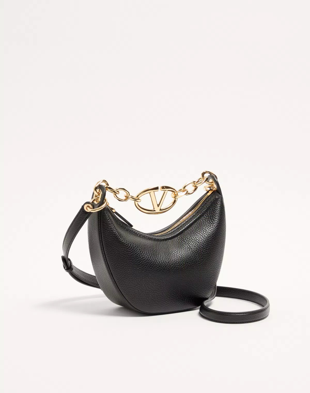 Mini hobo vlogo moon bag in grainy calfskin with chain