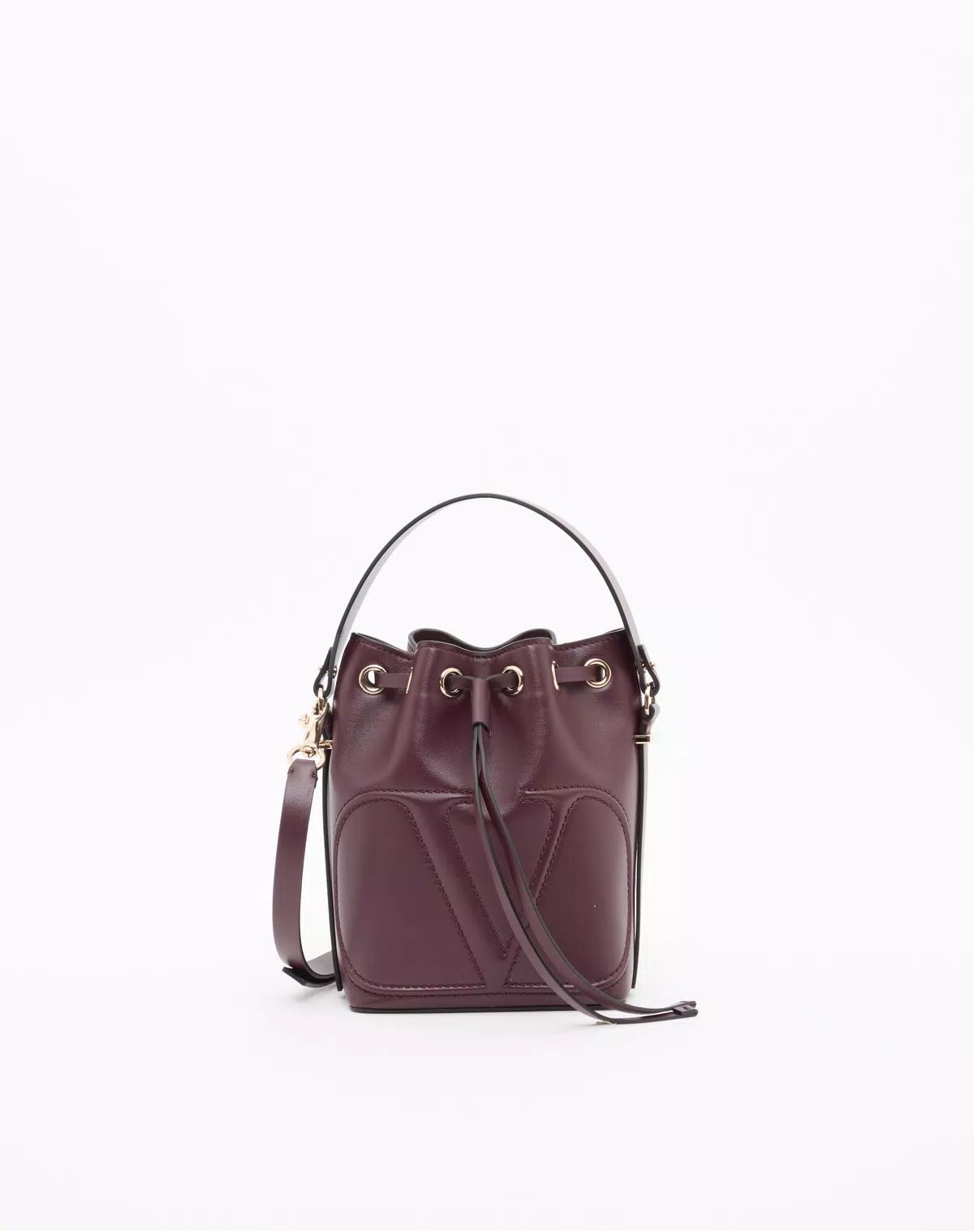 Vlogo walk bucket bag in calfskin
