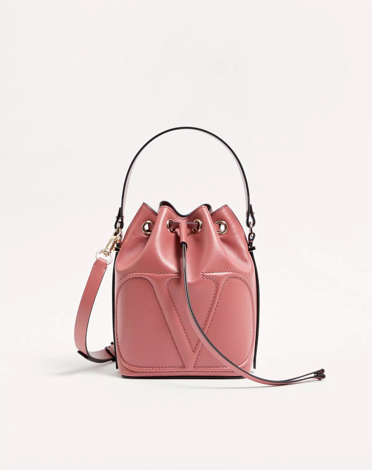 Vlogo walk bucket bag in calfskin