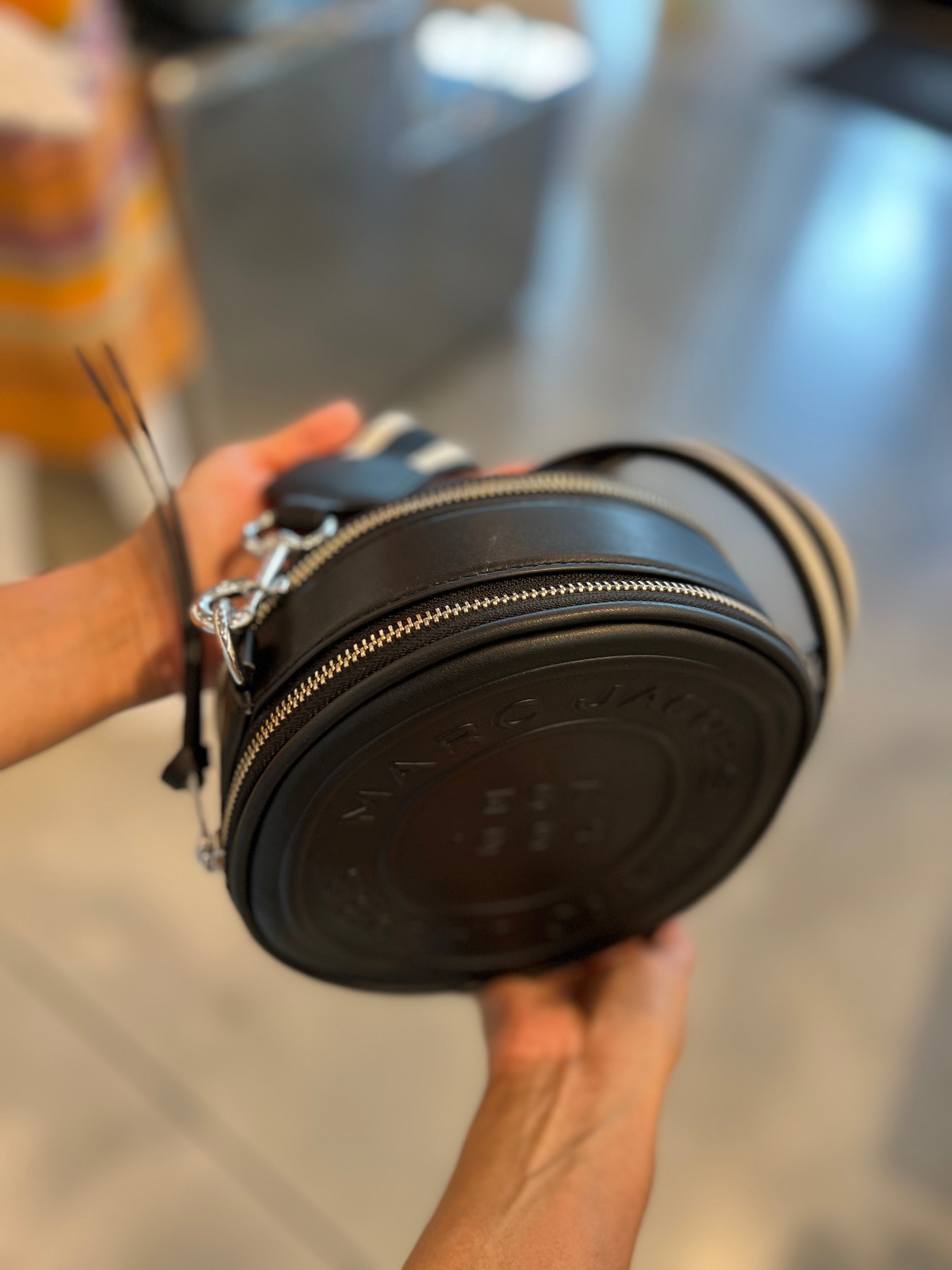 Marc Jacobs Bandolera Signet Circle
