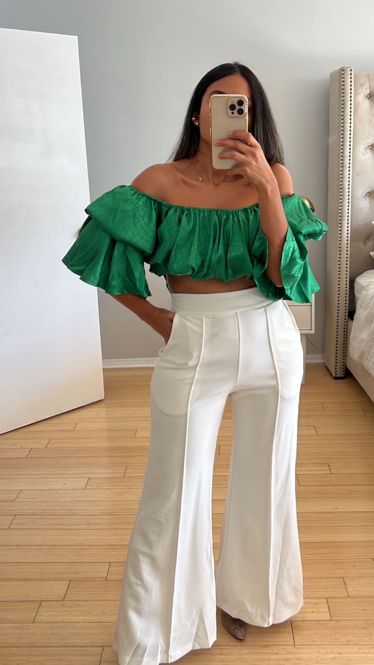 Pantalones blanquecinos
